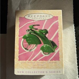 Hallmark 1997 Keepsake Ornament 1935 Steelcraft Streamline Velocipede